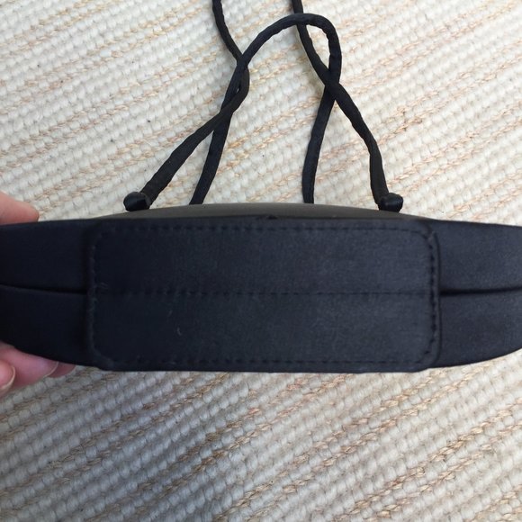 Urban Outfitters double strap black clutch w/ faux crystal snap - Picture 6 of 9